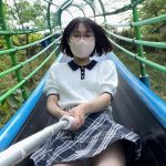 【パンチラ】ミニスカートですべり台をすべったら見えちゃいました...